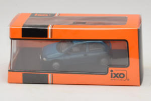 Opel Corsa B Swing ブルー IXO 1:43 CLC581N メタル - 画像 4/4