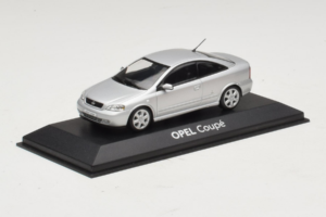 Opel Coupe Bertone シルバー Minichamps 1:43 B24910027 メタル - 画像 2/4