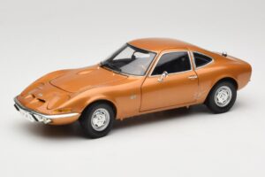 Opel GT ゴールド Minichamps 1:18 180049025 メタル
