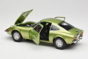 Opel GT Green Metallic Minichamps 1:18 180049029 メタル - 画像 5/8