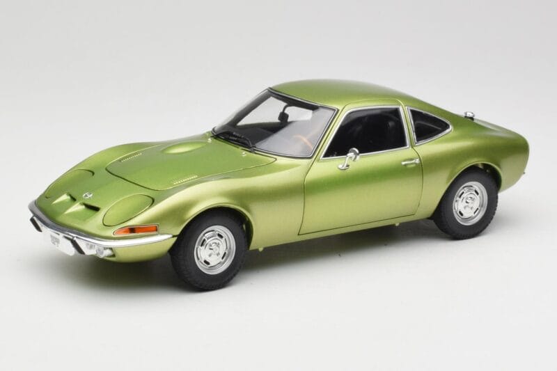 Opel GT Green Metallic Minichamps 1:18 180049029 メタル