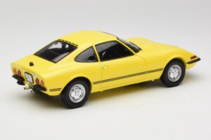 Opel GT/J イエロー Minichamps 1:18 180049021 メタル - 画像 3/8
