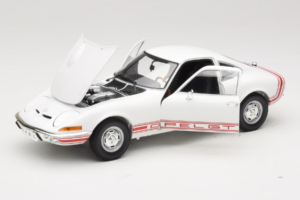 Opel GT ホワイト Minichamps 1:18 180049027 メタル - 画像 2/8