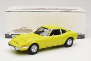 Opel GT イエロー Minichamps 1:18 180049032 メタル - 画像 8/8