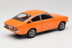 Opel Kadett C クーペ オレンジ Minichamps 1:18 180045622 メタル - 画像 3/8