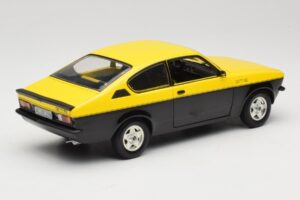Opel Kadett C GT/E イエロー & ブラック Minichamps 1:18 180045521 メタル - 画像 3/8