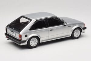 Opel Kadett D GTE シルバー MCG 1:18 MCG18533 メタル - 画像 2/6