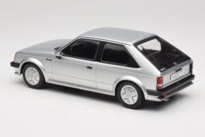 Opel Kadett D GTE シルバー MCG 1:18 MCG18533 メタル - 画像 5/6