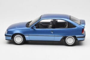 Opel Kadett E GSi ライトブルーメタリック Norev 1:18 183615 メタル - 画像 3/6