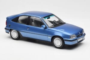 Opel Kadett E GSi ライトブルーメタリック Norev 1:18 183615 メタル - 画像 4/6