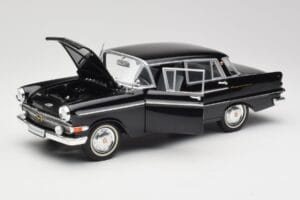 Opel Kapitan P1 ブラック Revell 1:18 08822 メタル - 画像 2/8