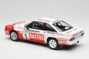 Opel Manta 400 #5 G. Colsoul Rally Ypres 1985 IXO 1:18 18RMC134 メタル - 画像 5/6