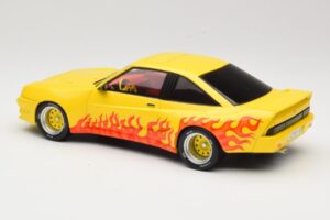 Opel Manta B Mattig イエロー フレーム MCG 1:18 MCG18115 メタル - 画像 5/6