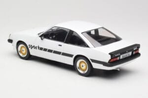 Opel Manta B Sport ホワイト MCG 1:18 MCG18237 メタル - 画像 5/6