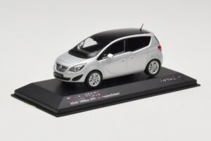 Opel Meriva B シルバーメタリック Minichamps 1:43 400040000 メタル - 画像 2/4