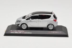 Opel Meriva B シルバーメタリック Minichamps 1:43 400040000 メタル
