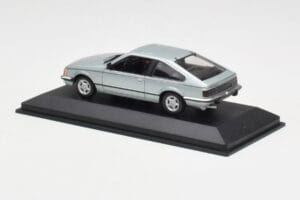 Opel Monza A シルバー Minichamps 1:43 400045122 メタル - 画像 3/4