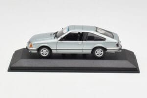Opel Monza A シルバー Minichamps 1:43 400045122 メタル