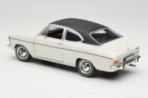 Opel Olympia A Coupe ホワイト ブラック Revell 1:18 8446 メタル - 画像 7/8