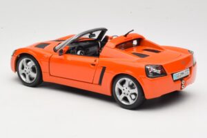 Opel Speedster オレンジ Maisto 1:18 31615 メタル - 画像 7/8