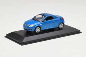 Opel Tigra Twin Top ブルー Minichamps 1:43 919084 メタル - 画像 2/4