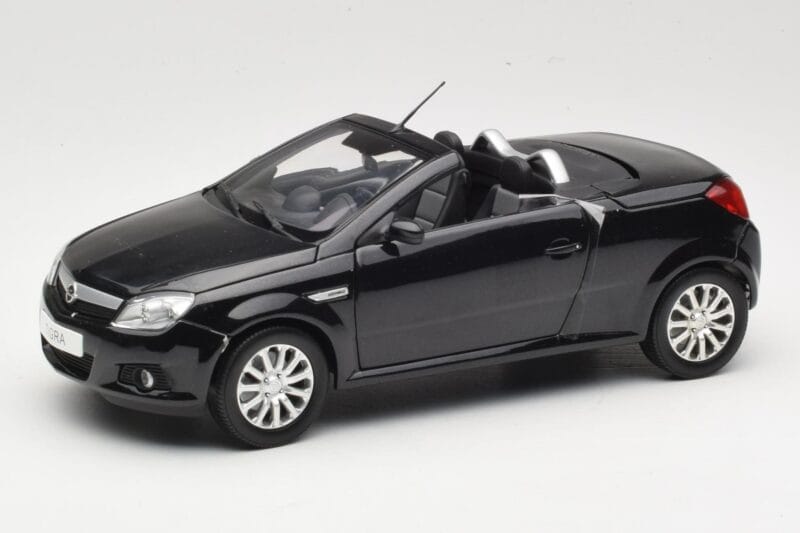 Opel Tigra TwinTop B ブラック Norev 1:18 183600 メタル