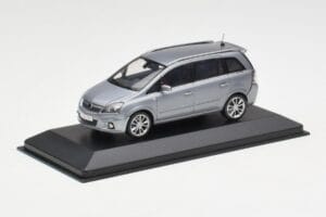 Opel Zafira A OPC Light Blue Metallic Minichamps 1:43 ZAFIRA001 メタル - 画像 2/4