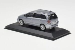 Opel Zafira A OPC Light Blue Metallic Minichamps 1:43 ZAFIRA001 メタル - 画像 3/4