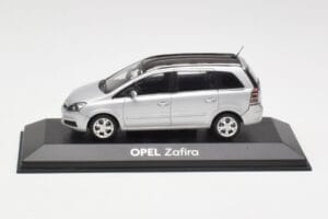 Opel Zafira B シルバー Minichamps 1:43 1799109 メタル