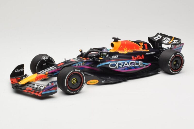 Oracle Red Bull Racing RB19 #1 M. Verstappen Winner Miami GP 2023 Minichamps 1:18 110230501 メタル