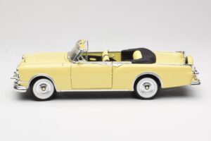 Packard Caribbean カブリオレ イエロー Road Signature 1:18 92798 メタル - 画像 4/8