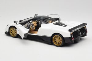 Pagani Zonda F ホワイト Mondo Motors 1:18 157655 メタル - 画像 5/8