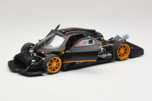 Pagani Zonda R Revolucion Carbon Fiber AUTOart 1:18 78261 メタル - 画像 2/8