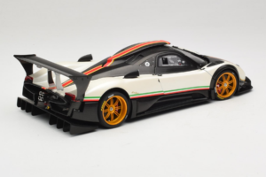 Pagani Zonda R Revolucion ホワイト AUTOart 1:18 78262 メタル - 画像 3/8