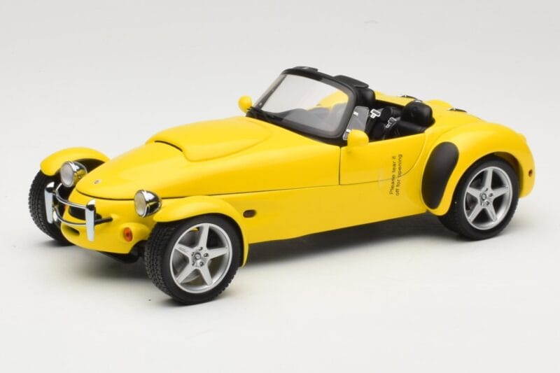 Panoz AIV Roadster イエロー AUTOart 1:18 78213 メタル