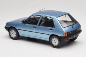 Peugeot 205 ブルー MCG 1:18 MCG18491 メタル - 画像 5/6