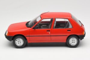 Peugeot 205 レッド MCG 1:18 MCG18492 メタル - 画像 3/6