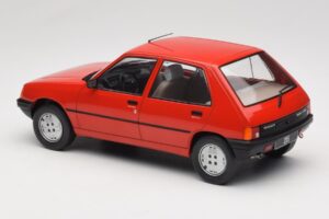 Peugeot 205 レッド MCG 1:18 MCG18492 メタル - 画像 5/6