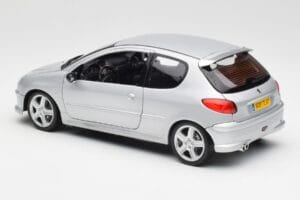 Peugeot 206 RC アルミニウム シルバー Norev 1:18 184726 メタル - 画像 7/8