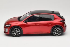 Peugeot 208 GT Hybrid Red Elixir Otto 1:18 OT1163 レジン - 画像 3/6