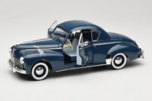 Peugeot 302 クーペ ブルー Solido 1:18 8168 メタル - 画像 2/8