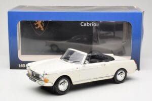 Peugeot 404 カブリオレ ホワイト Norev 1:18 184746 メタル - 画像 8/8