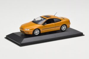 Peugeot 406 Coupe ゴールドメタリック Minichamps 1:43 430112628 メタル - 画像 2/4