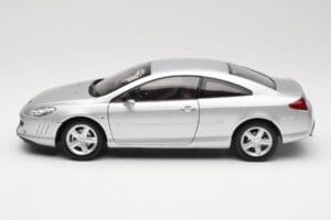 Peugeot 407 Coupe シルバー Norev 1:18 184747 メタル - 画像 4/8