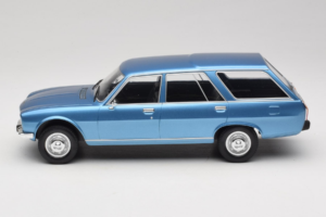 Peugeot 504 Break ブルー MCG 1:18 MCG18213 メタル - 画像 3/6