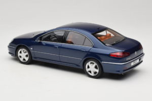 Peugeot 607 Phase II 3.0 V6 ブルー Otto 1:18 OT485 レジン - 画像 5/6