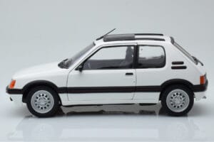 Peugeot 205 GTi 1.6 ホワイト Norev 1:18 184849 メタル - 画像 4/8