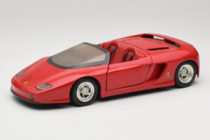 Pininfarina Mythos レッド Revell 1:18 8806 メタル