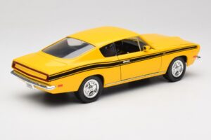 Plymouth Barracuda イエロー Road Legends 1:18 92178 メタル - 画像 3/8