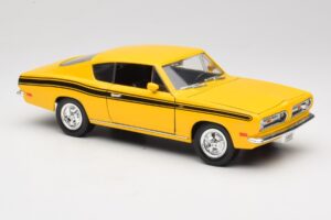 Plymouth Barracuda イエロー Road Legends 1:18 92178 メタル - 画像 6/8